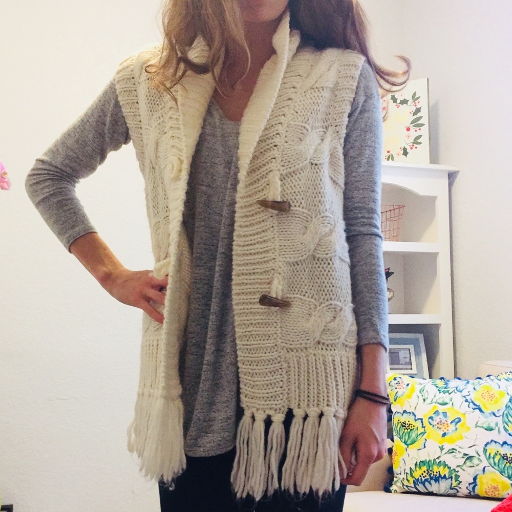Fringe Sweater Vest